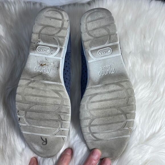 Munro American The Skipper Nubuck Low Rise Slip On Sneaker Sz 10N - Picture 4 of 4